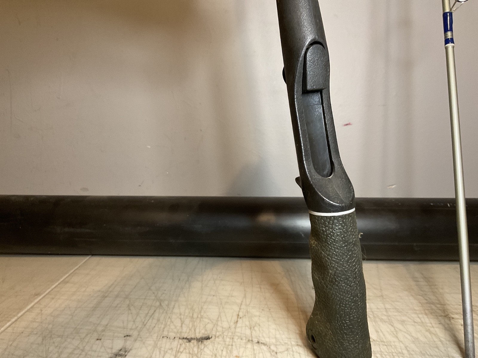 6’ Fishing Rod Medium Action Shakespeare Alpha SC 1310 Two Piece with tube.