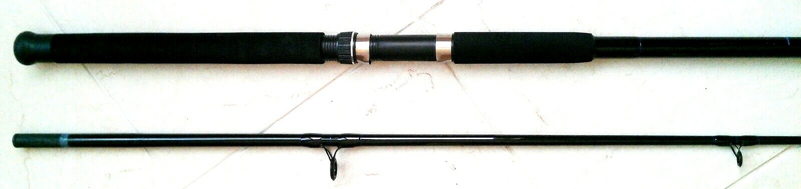 2-section 9′ KingHawk Spinning Surf Rod (New)