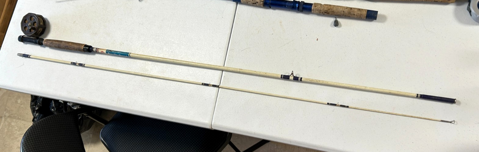 Vintage South Bend Fiberglass Fly Fishing Rod Vernley Trout Reel, 97″. 2 Piece