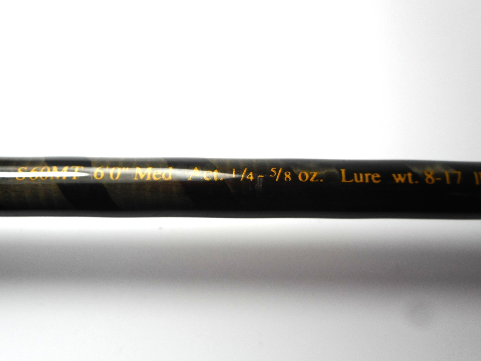 Bass Pro Shops Spiral Pro Graphite S60MT Casting Rod Med IM7 6’0″ 1/4–5/8 oz