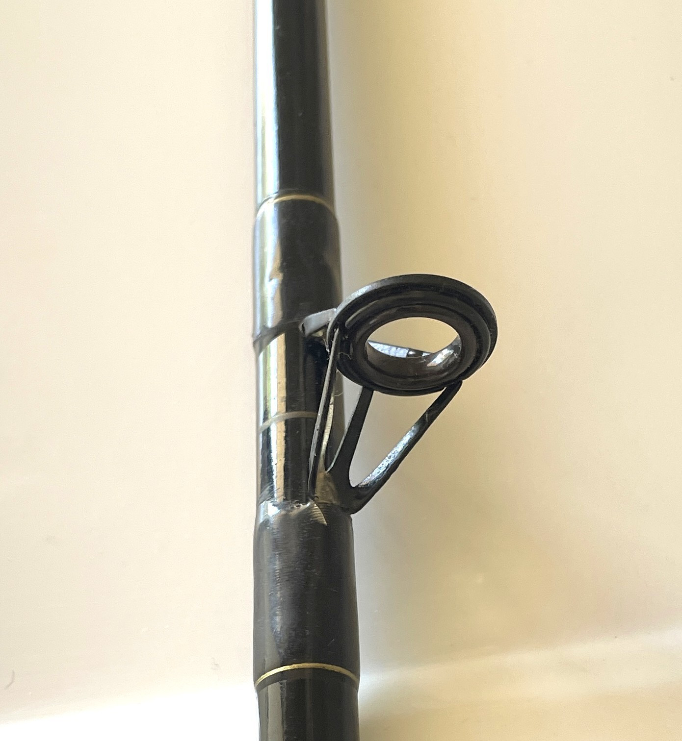Shimano FX-1552-2 Casting Rod, 5’6″ 2 Piece 8-20 lb. line, 1/4-3/4oz, xtr clean.