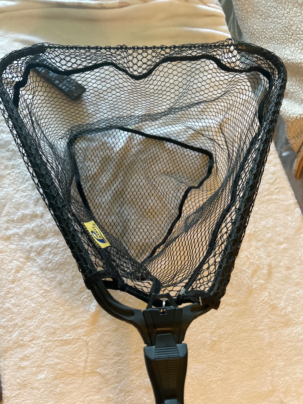 Trophy Series Collapsible Landing Nets Size 16″x16″