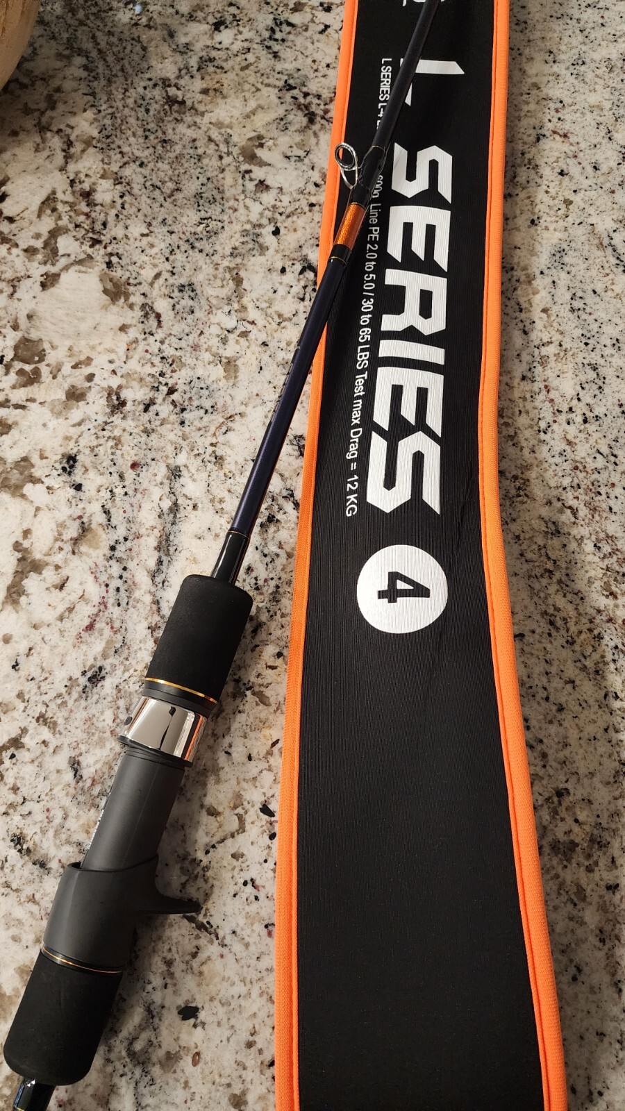 L Series 72-2 150g to 400g (6 oz to 16 oz) Slow/long fall jigging rod