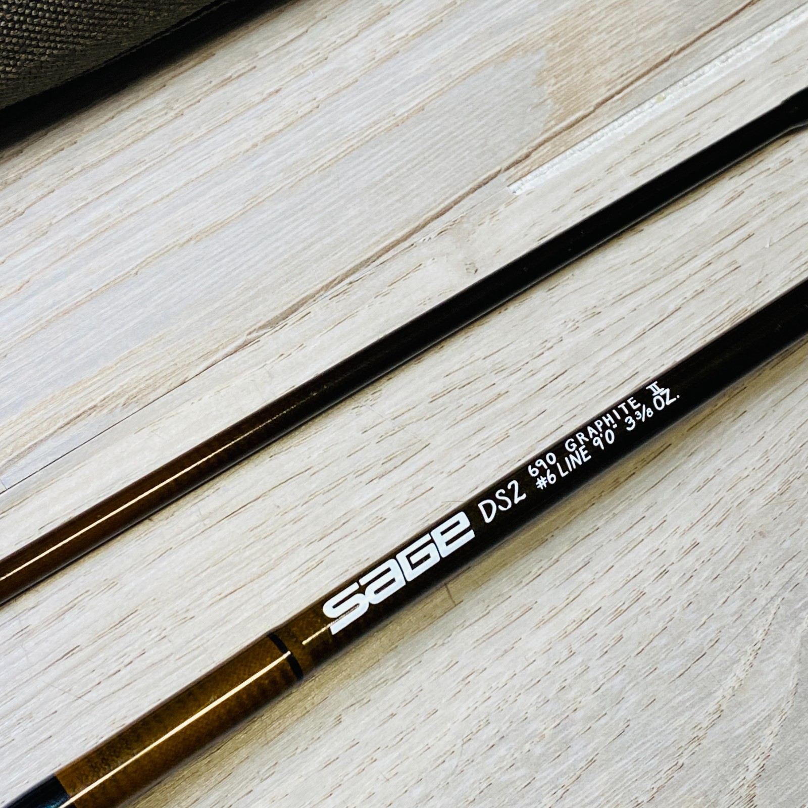 SAGE Graphite II DS2 690 6WT 9’0″ Fly fishing rod w/Tube