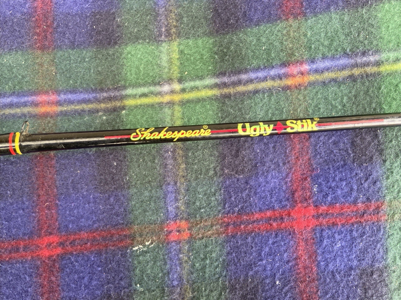 SHAKESPEARE UGLY STIK SPL 1101 5’6″ LIGHT ACTION 2 PIECE SPINNING ROD