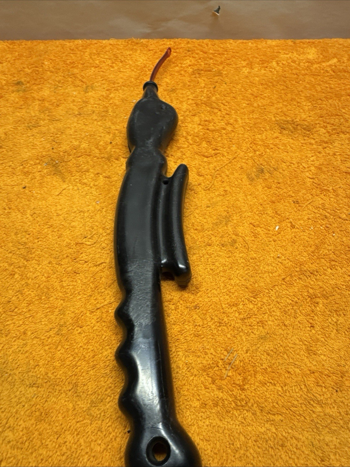 G#5 – Vintage Black Plastic Green Hornet Style Ice Fishing Pole