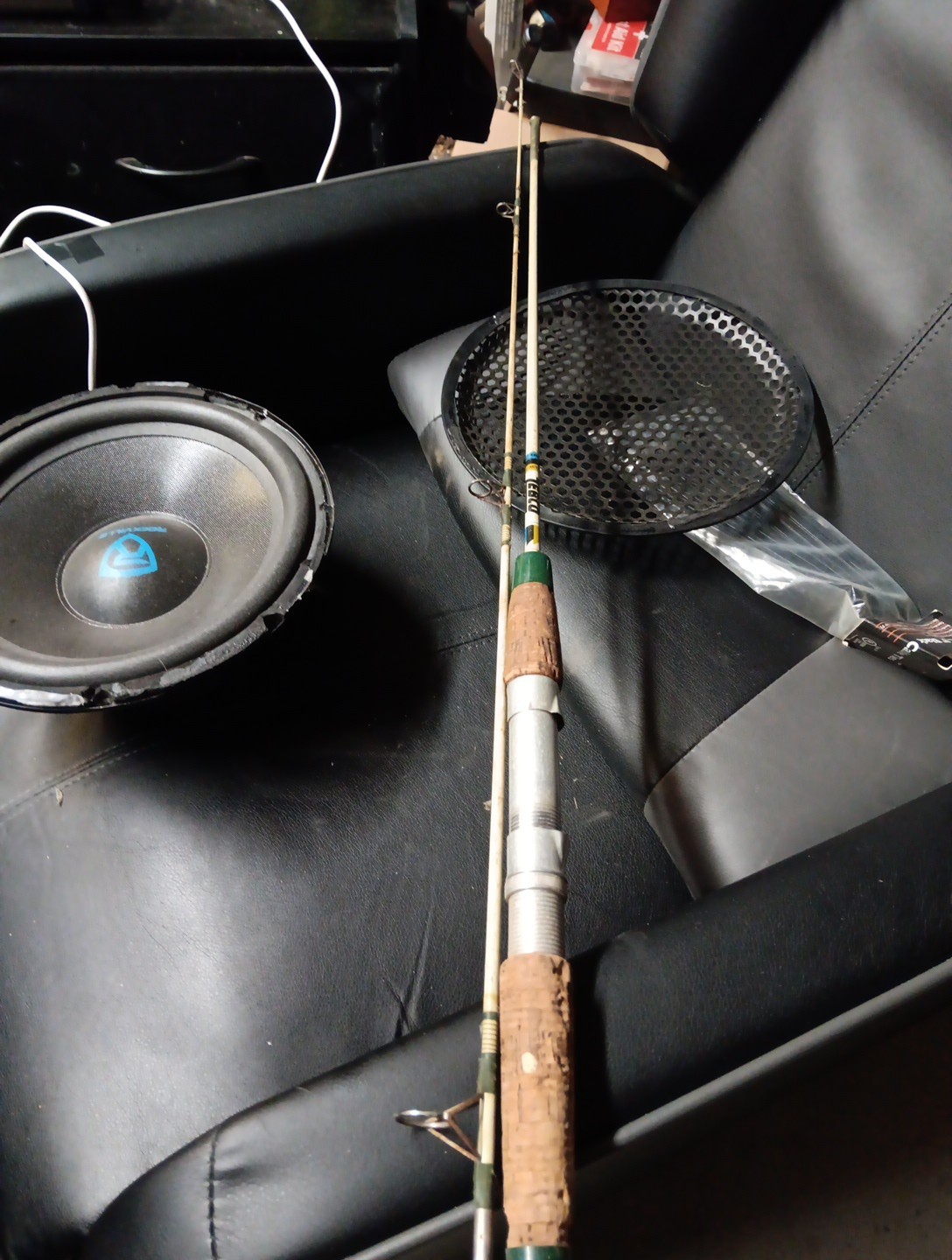 Vintage Zebco Model 4040 5′ 6″, Medium Action Bait Casting Fishing Rod
