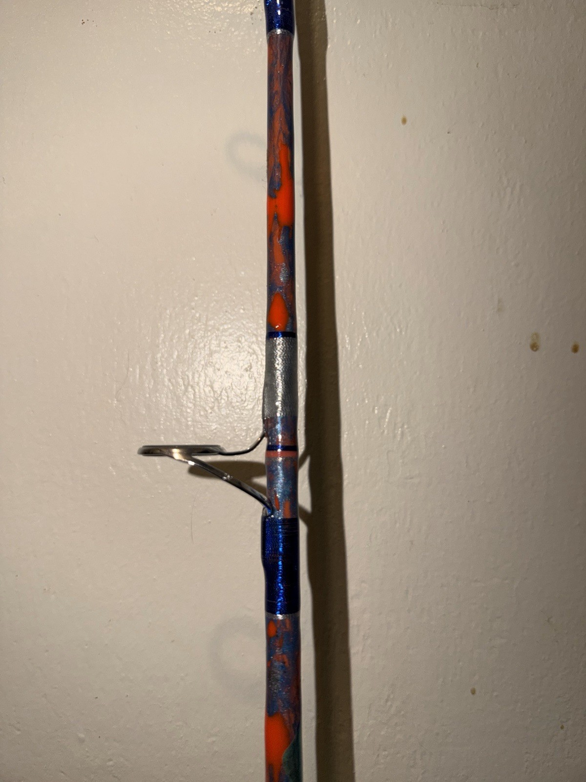 CUSTOM SPINNING ROD 7′ 20-40 LB ORANGE BLUE SILVER SPARKLE MARBLE NEW