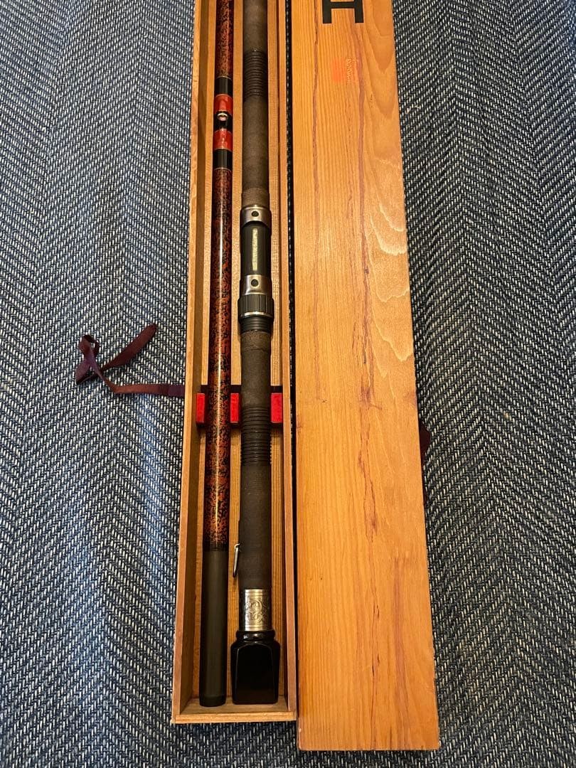 Stone Sea Bream Rod NFT 17H 520 Wooden Box Rare Collectible Used