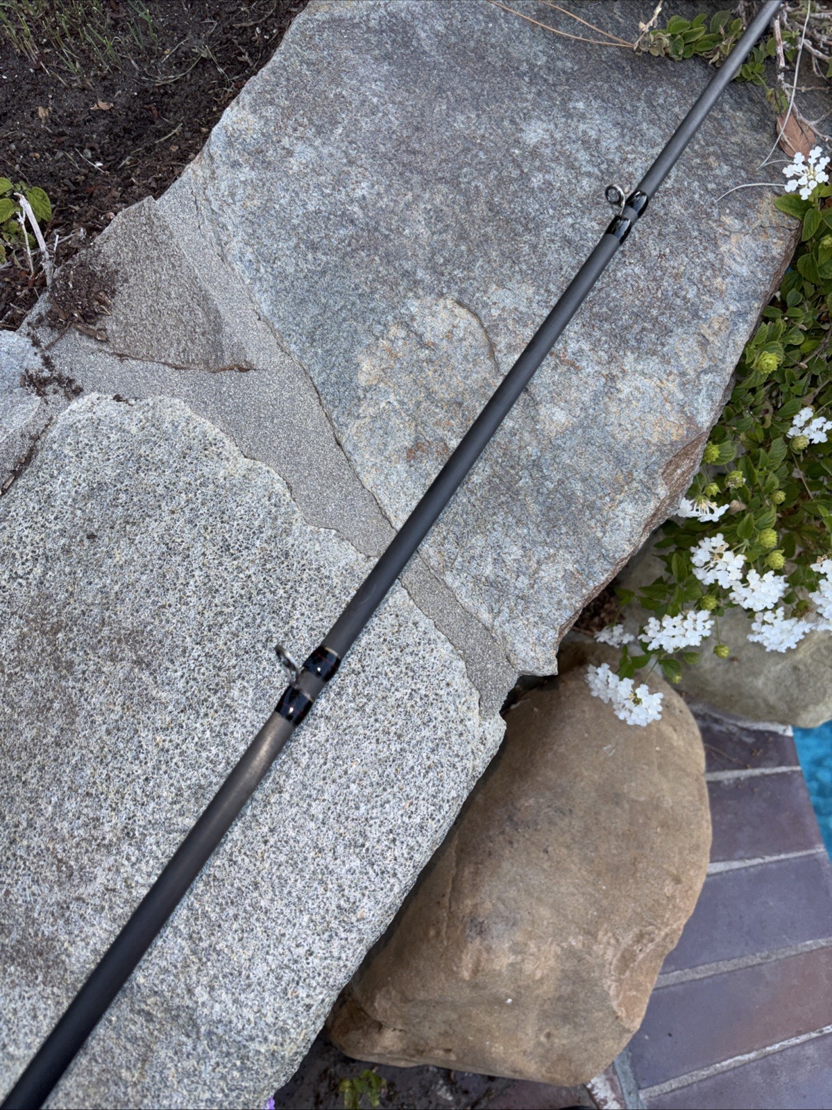 Edge LMX Rod by Gary Loomis, MBR 735-1, Medium Heavy, Fast, 7’3″ 14-20lb 1/4-3/4