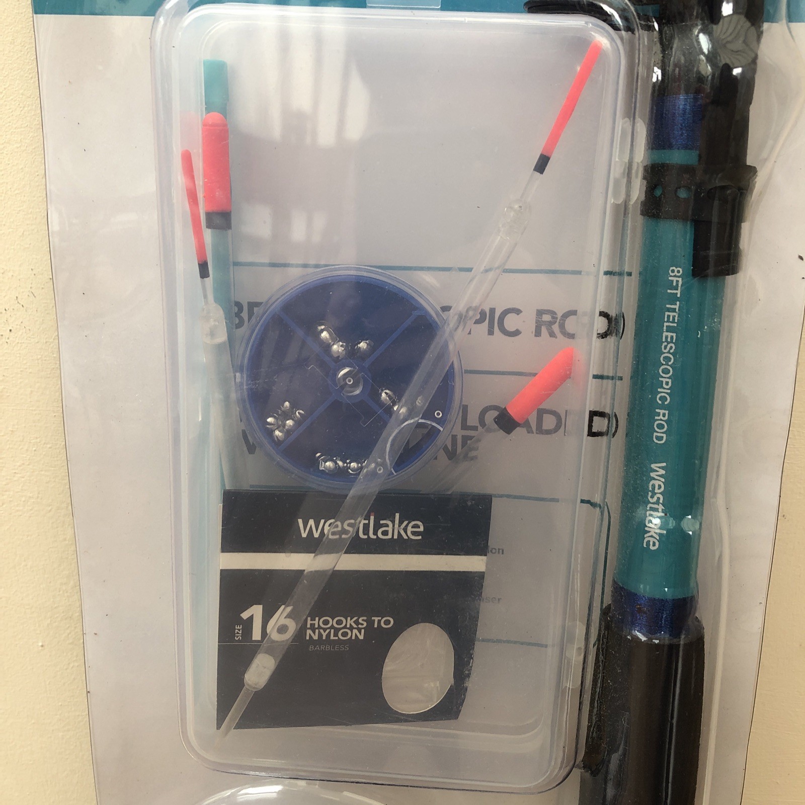 WESTLAKE Telescopic Coarse Outfit 8ft fishing starter set
