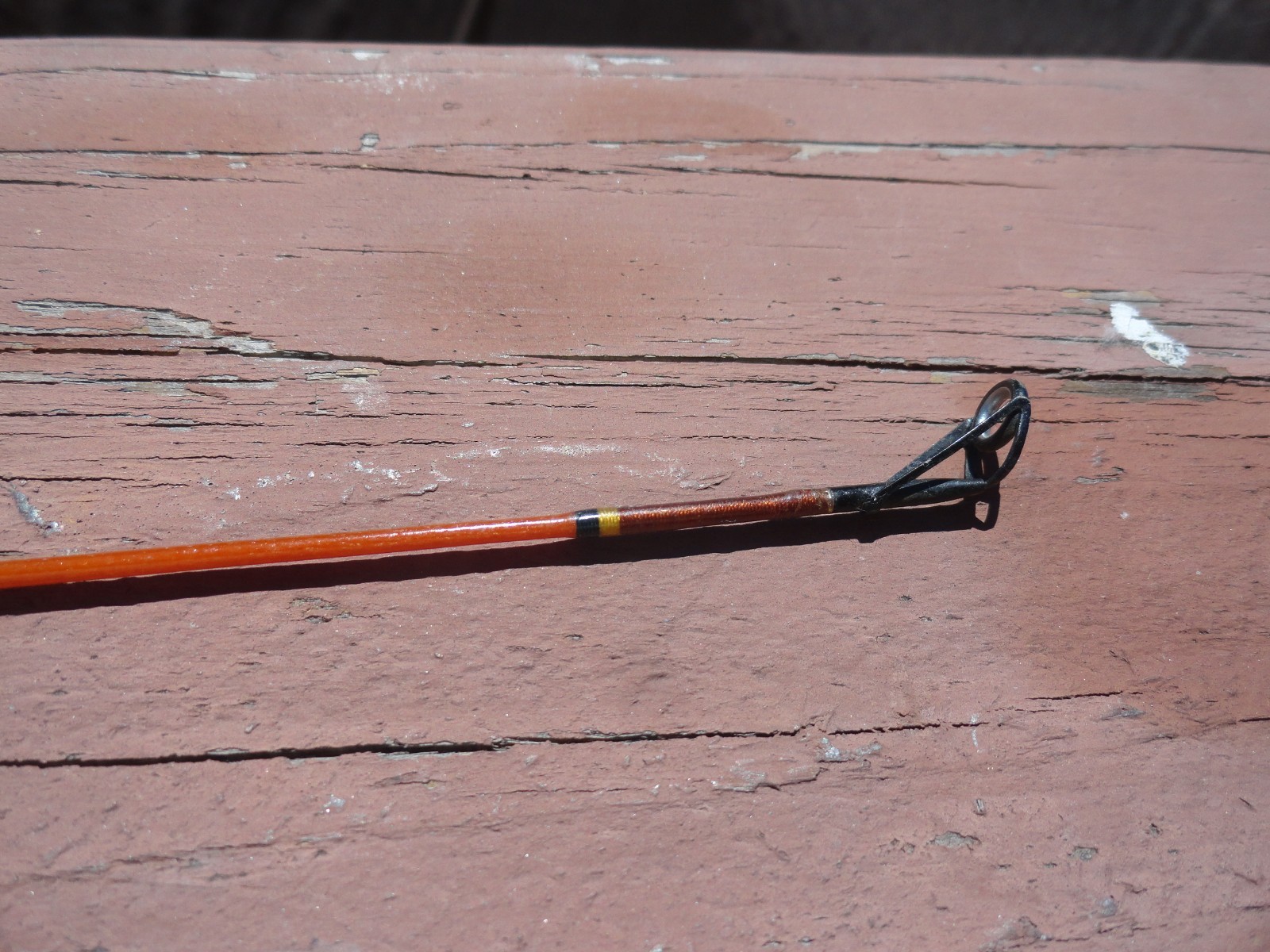Daiwa VIP Gold 7012 Spinning Rod E-Glass 6′ 6″ Medium Action 2-Pc Spin Cast Rod