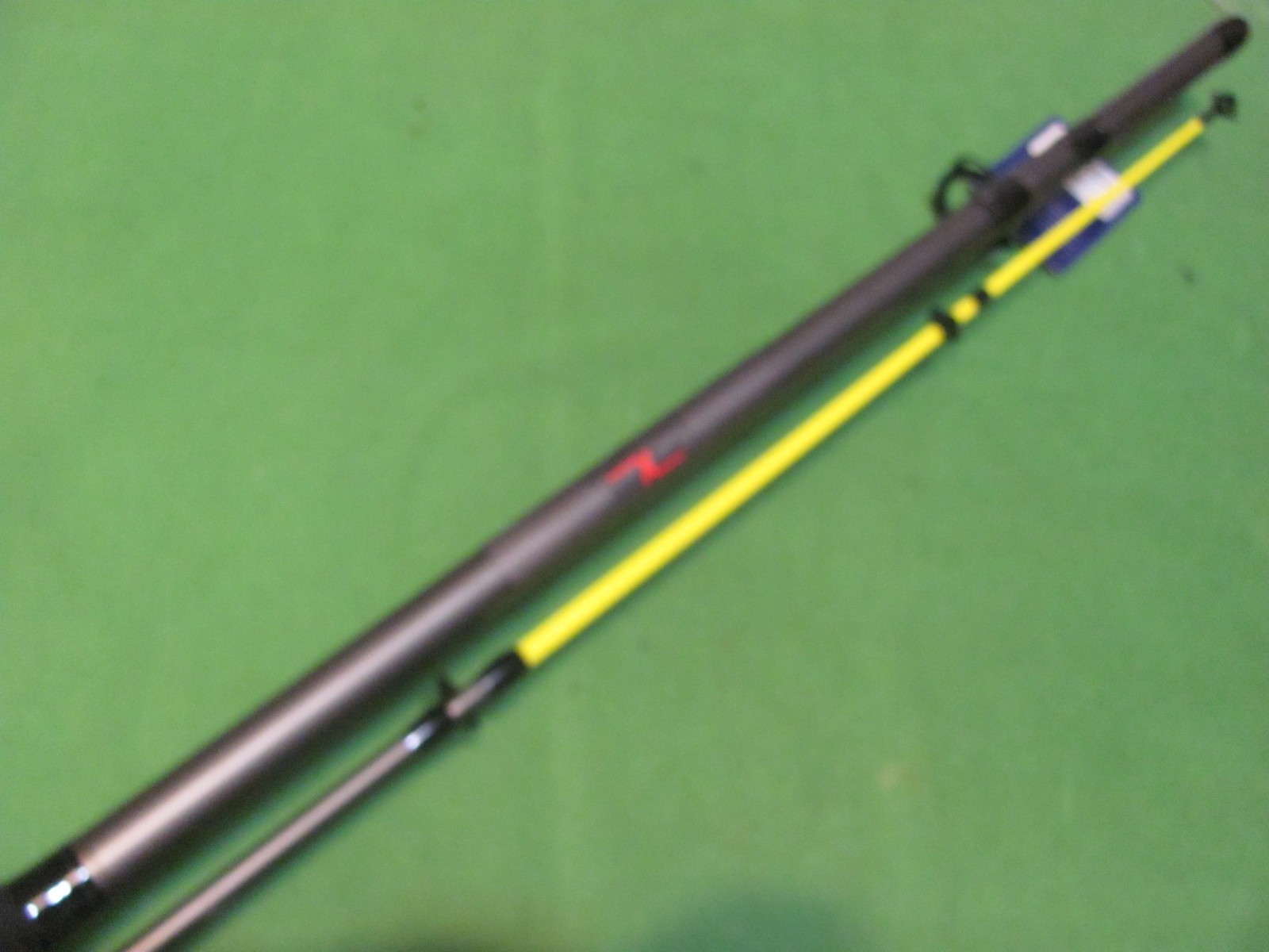 Danco Max Kat 9′ 0″ Medium Heavy Action Spinning 2-Piece Surf Rod.