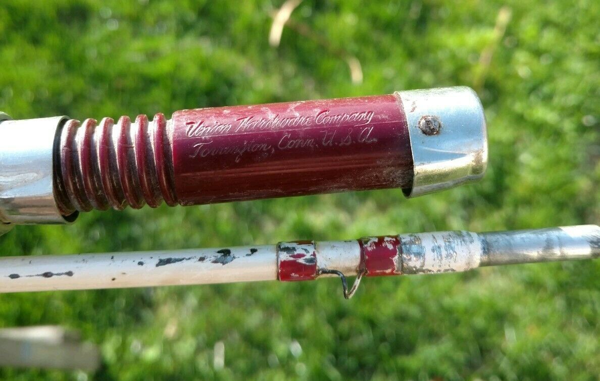 Vintage Union Hardware Co 2pc Fiberglass 8′ 6″ Fly Fishing Rod (SKUNION6.5)