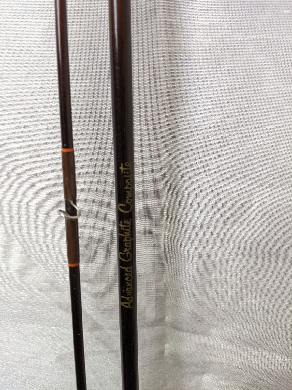VINTAGE KUNNAN ADVANCED GRAPHITE COMPOSITE 2 PC SPINNING ROD w/ CADDY
