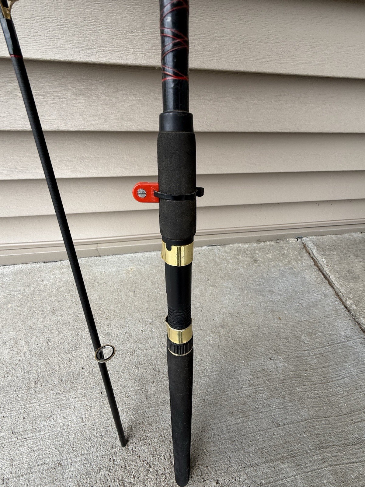 Daiwa Apollo 1616 Medium Action Rod 8-16lbs 2 Piece 8 1/2ft.