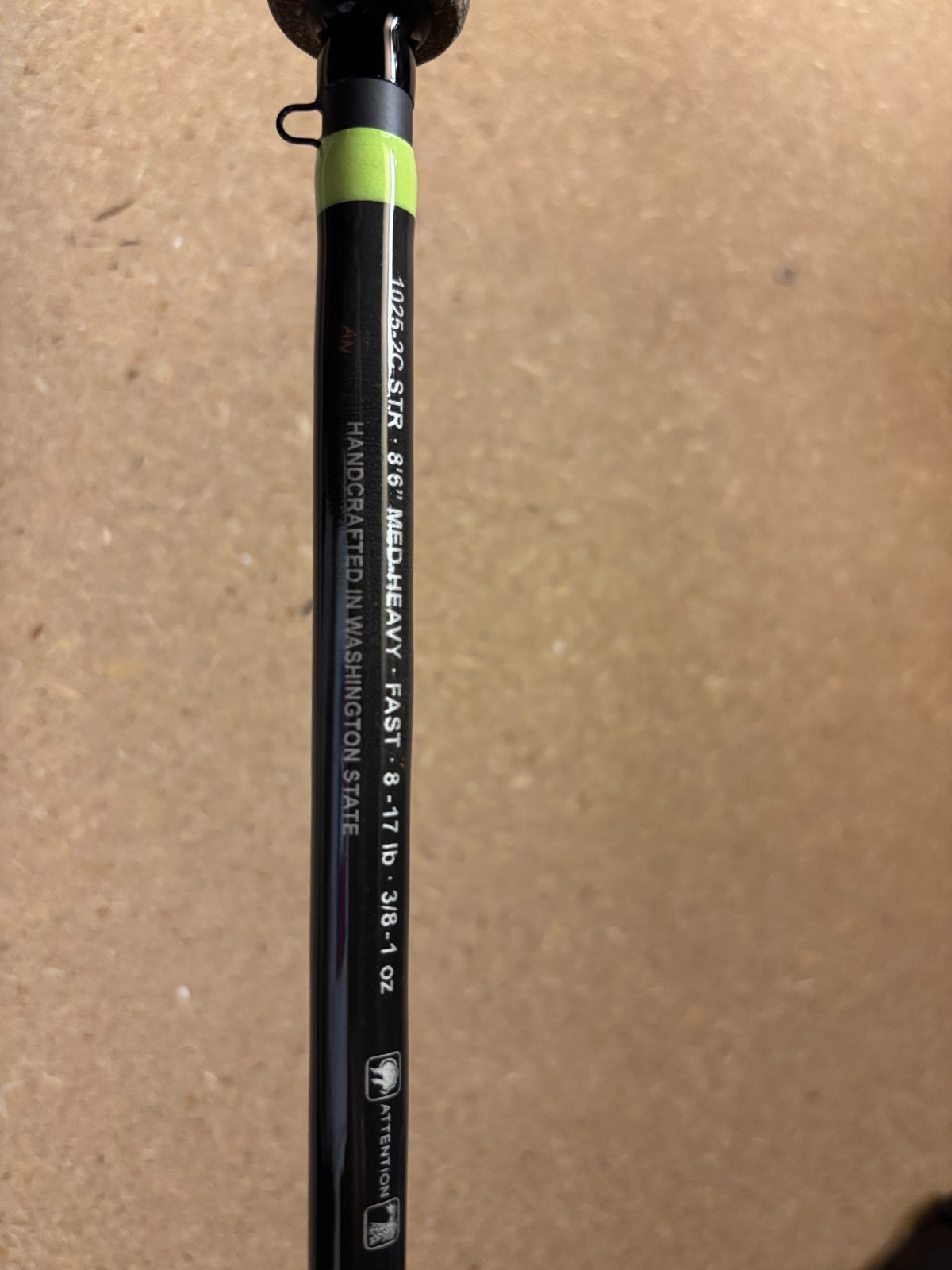 G Loomis E6X 1025-2C STR 8′ 6″ . Med-Heavy Fast . 8-17lb . 3/8-1oz . 2 Piece ROD