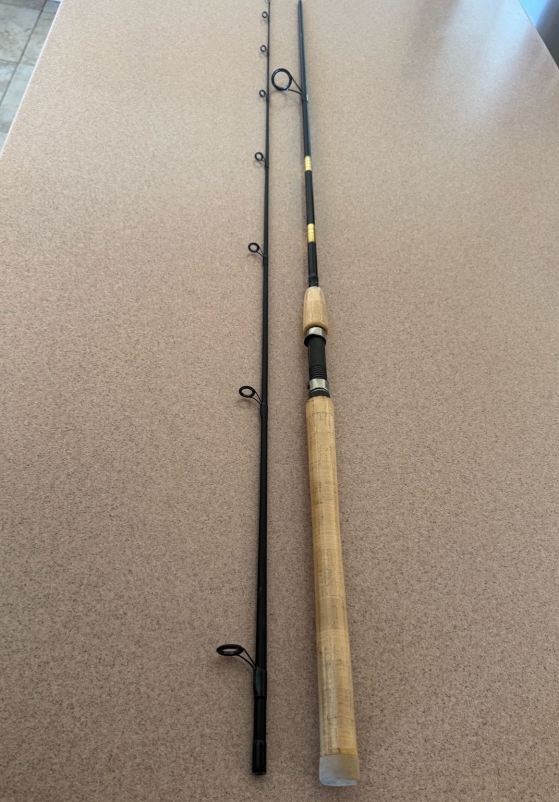 South Bend Trophy Tamer SP XL-387 8’6″ Hvy 2-Piece Spinning Rod 10-20lb Graphite