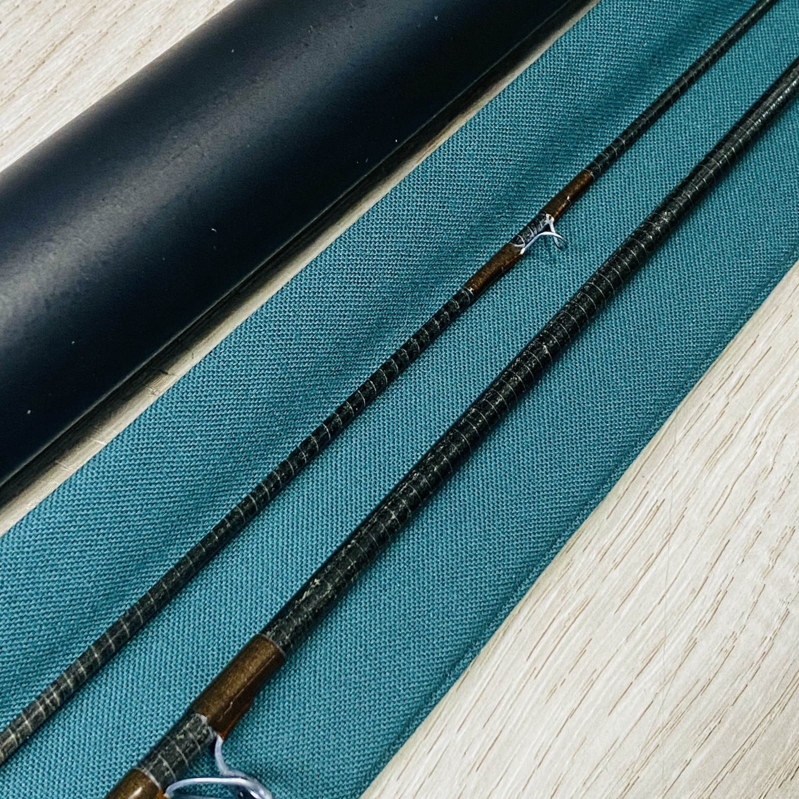 Orvis Superfine Seven Eleven 7’11” 4wt Fly rod w/Tube Socks