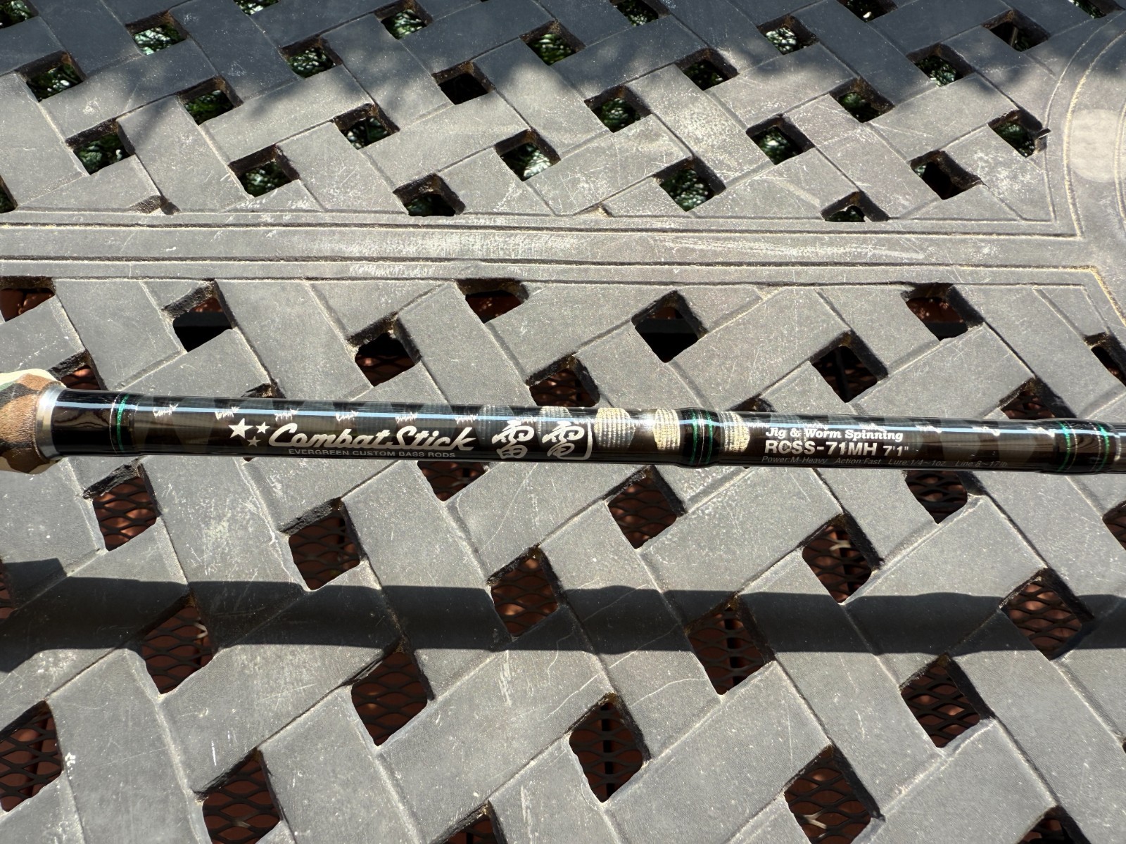 Evergreen Combat Stick RCSS-71MH, 7’1″, Med Heavy, Fast, 8-17lb, 1/4-1oz, Spin