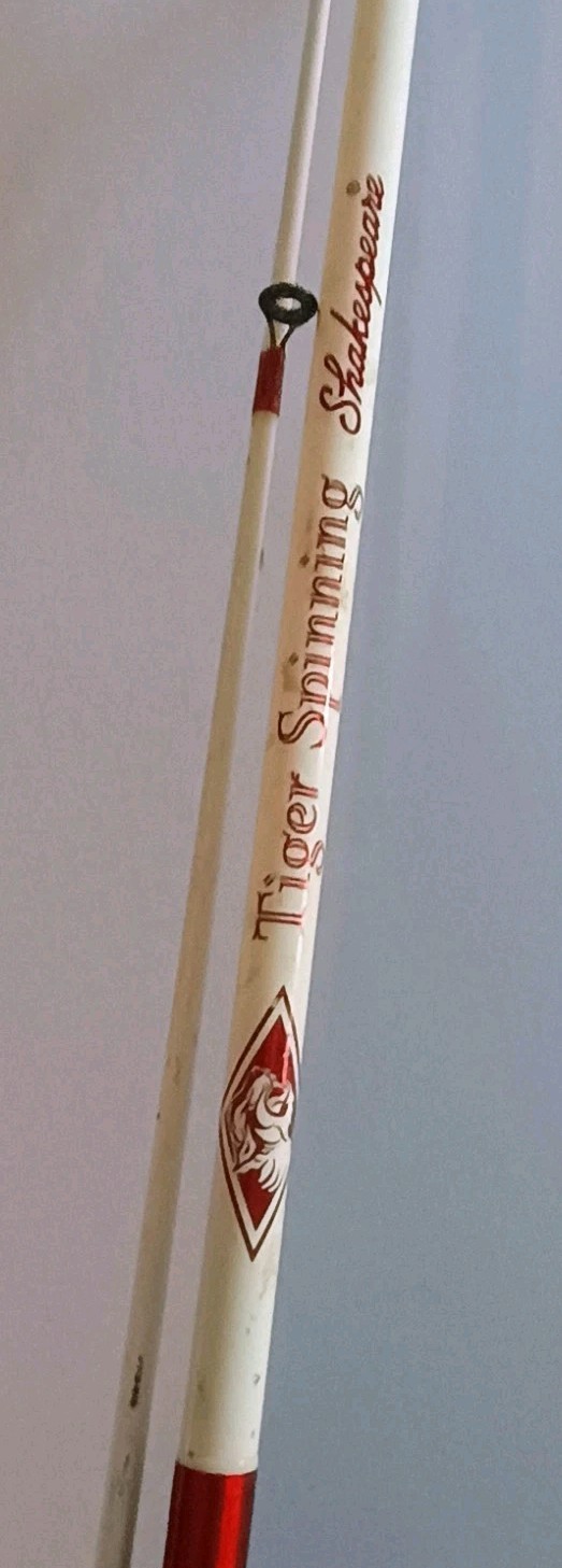 Shakespeare Tiger Spincasting TSC 66 2MH 6’6” Meadium Heavy Action Fishing Rod.