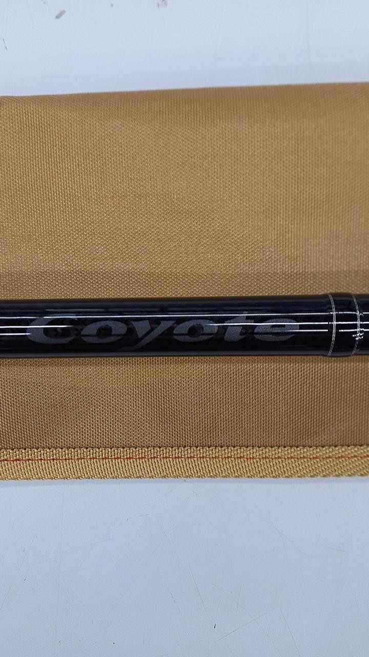 Gamakatsu Luxxe Coyote S100H Shore Jigging Rod 305cm (120in), 40-65g, 2-piece