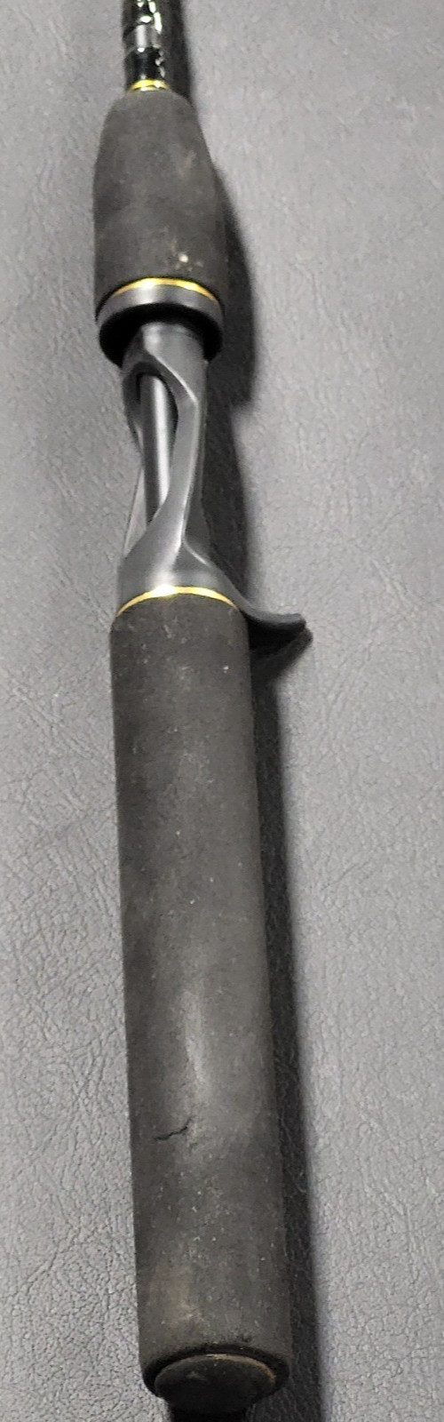 Zebco Z-Glass 562M Bait Cast Rod, 2pc 5’6″ Med, 4 Guides, Excellent Condition