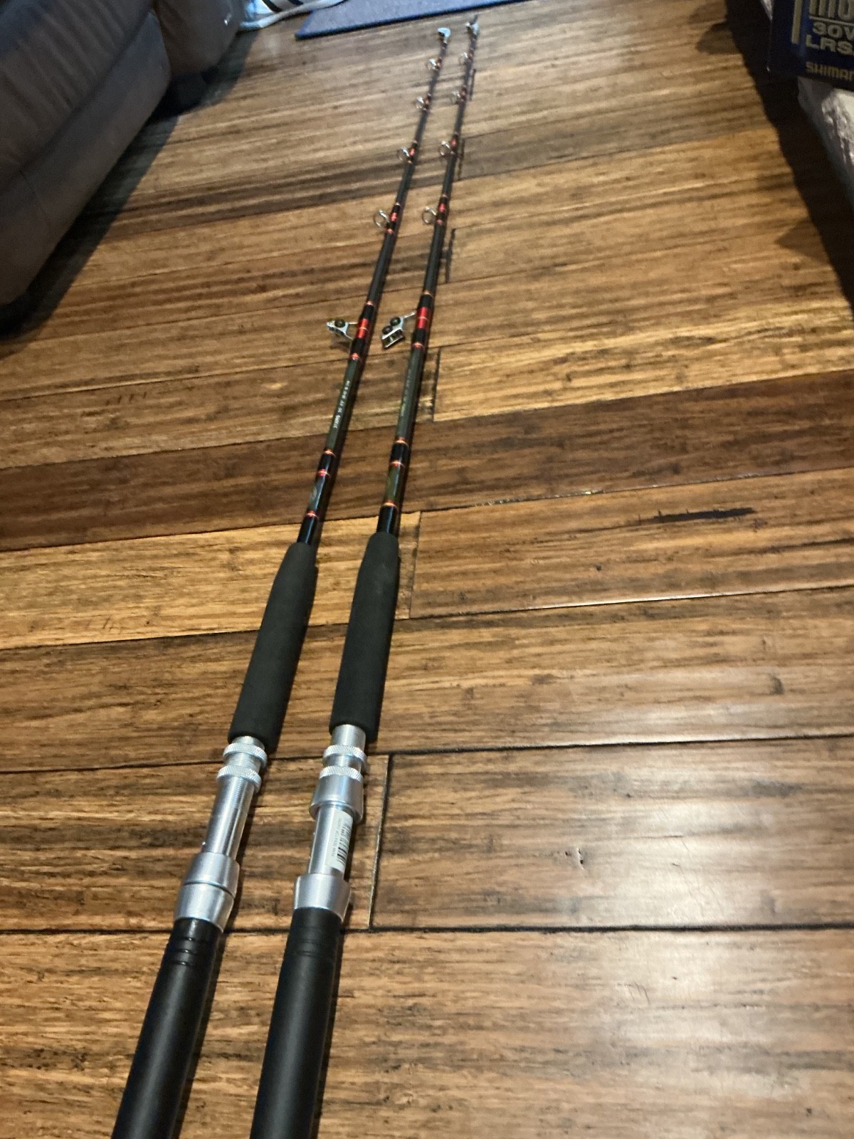 PENN SENATOR 4/0 6’6″30-50LB PENN SENATOR 3/0 6’6″20-40LB TROLLING RODS SET OF 2