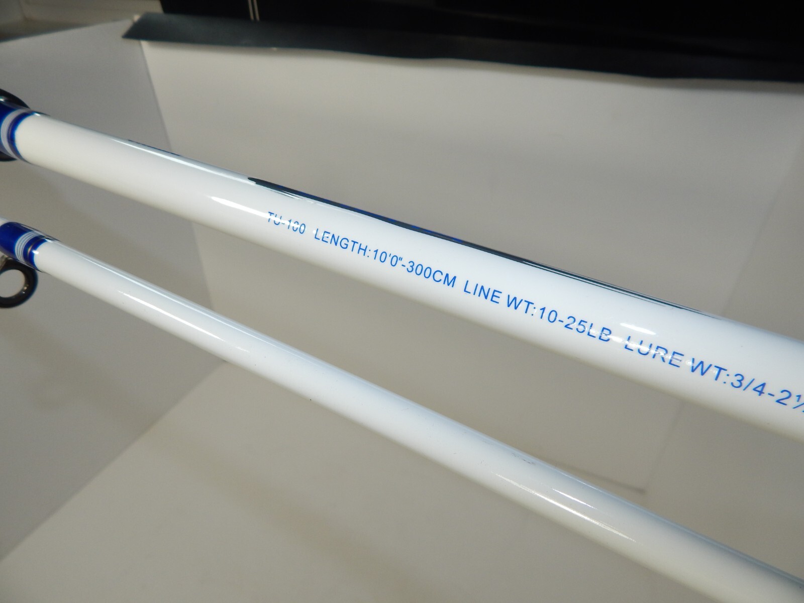 OKUMA TUNDRA 10′ SURF SPINNING ROD, 2pcs. Line 25lbs,Lure 2.5 oz.