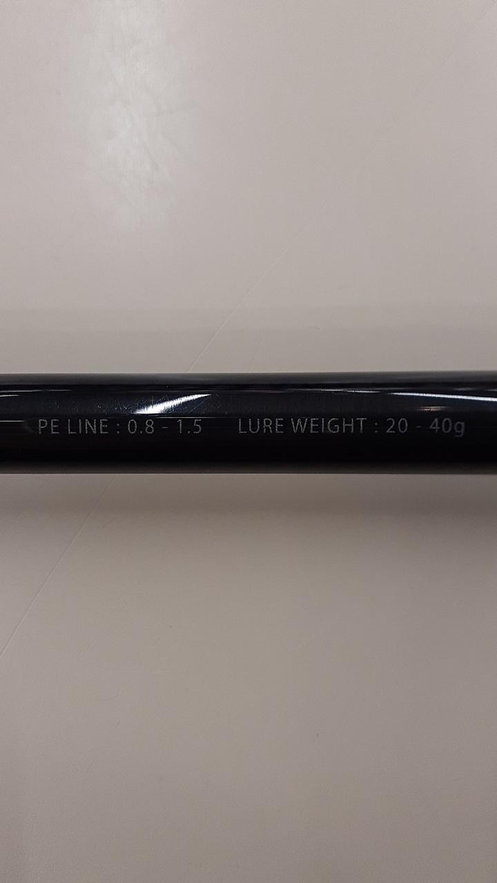 GAMAKATSU Luxxe Coyote S100M Shore Jigging Rod 2pcs 190g Used, Crack, Rust