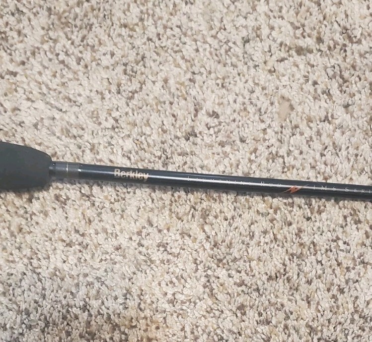 Berkley IM6 Lightning Rod Casting Fishing Rod 5.5′ Medium Heavy