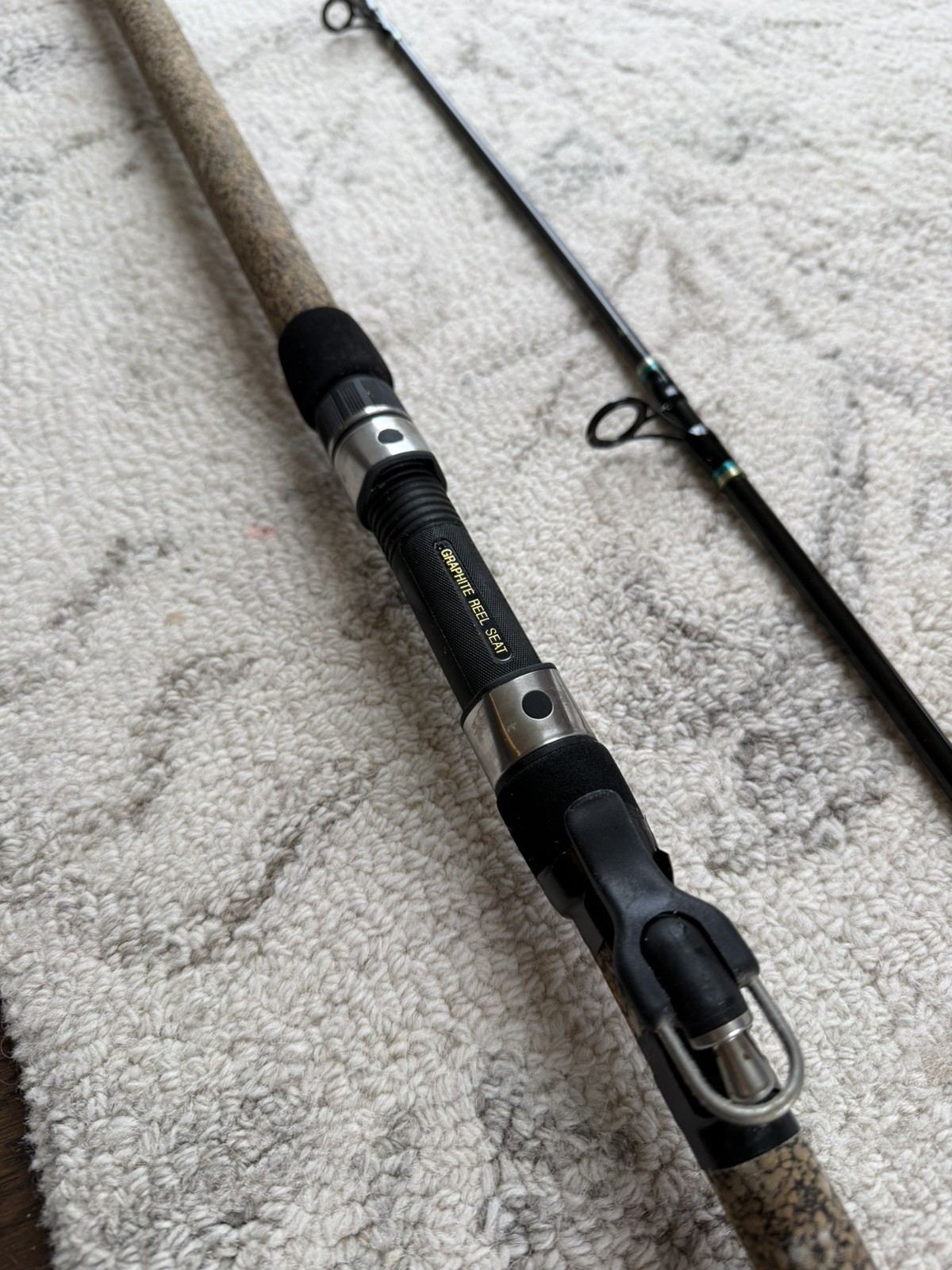 Fishing Rod Cabelas Salt Striker Graphite Spinning Angler 10-25lb Cork CSS-CTS10
