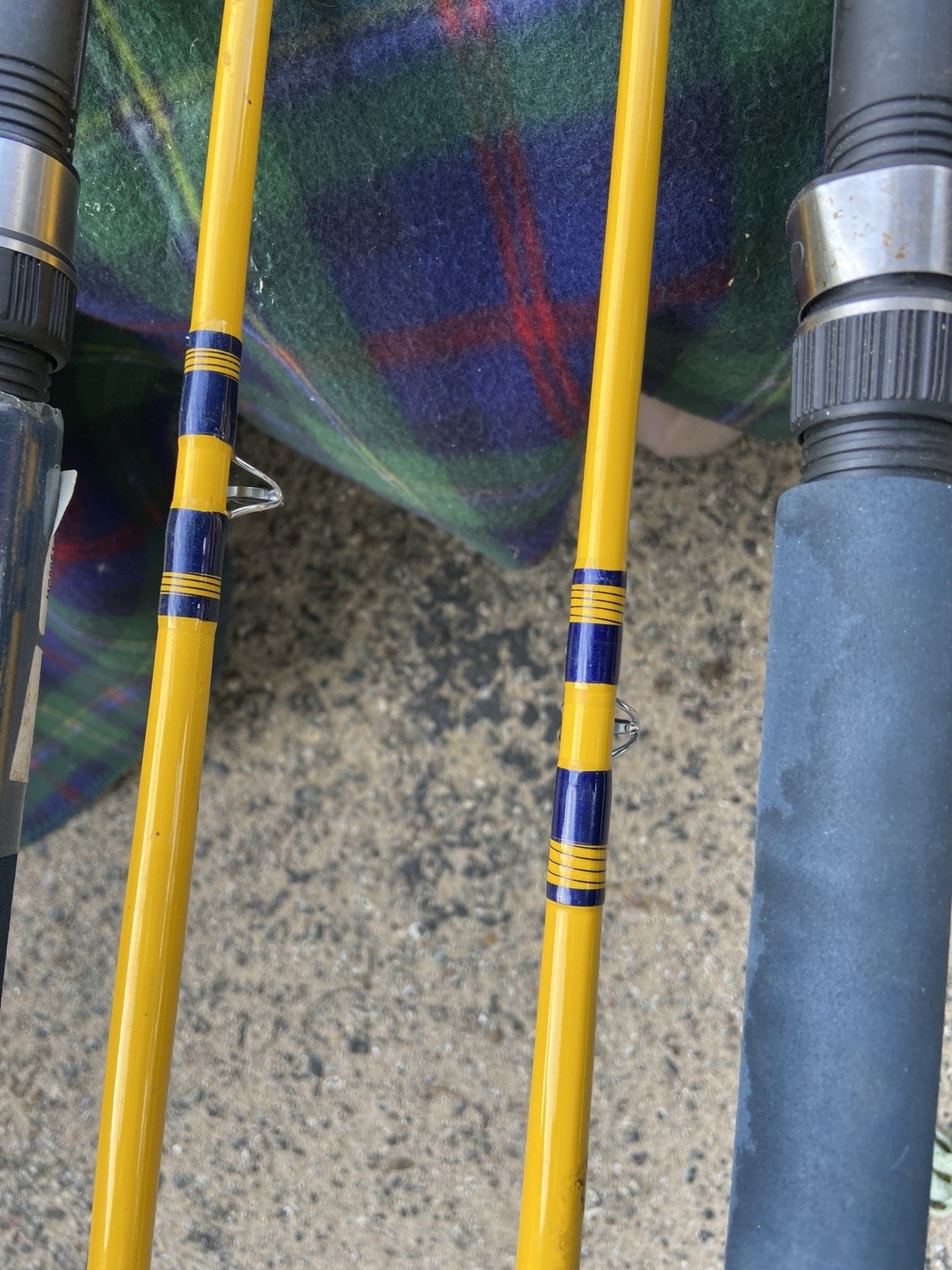 PAIR OF TRAVERSE BAY TACKLE 8’6″ TROLLING DOWNRIGGER SLAMMER RODS