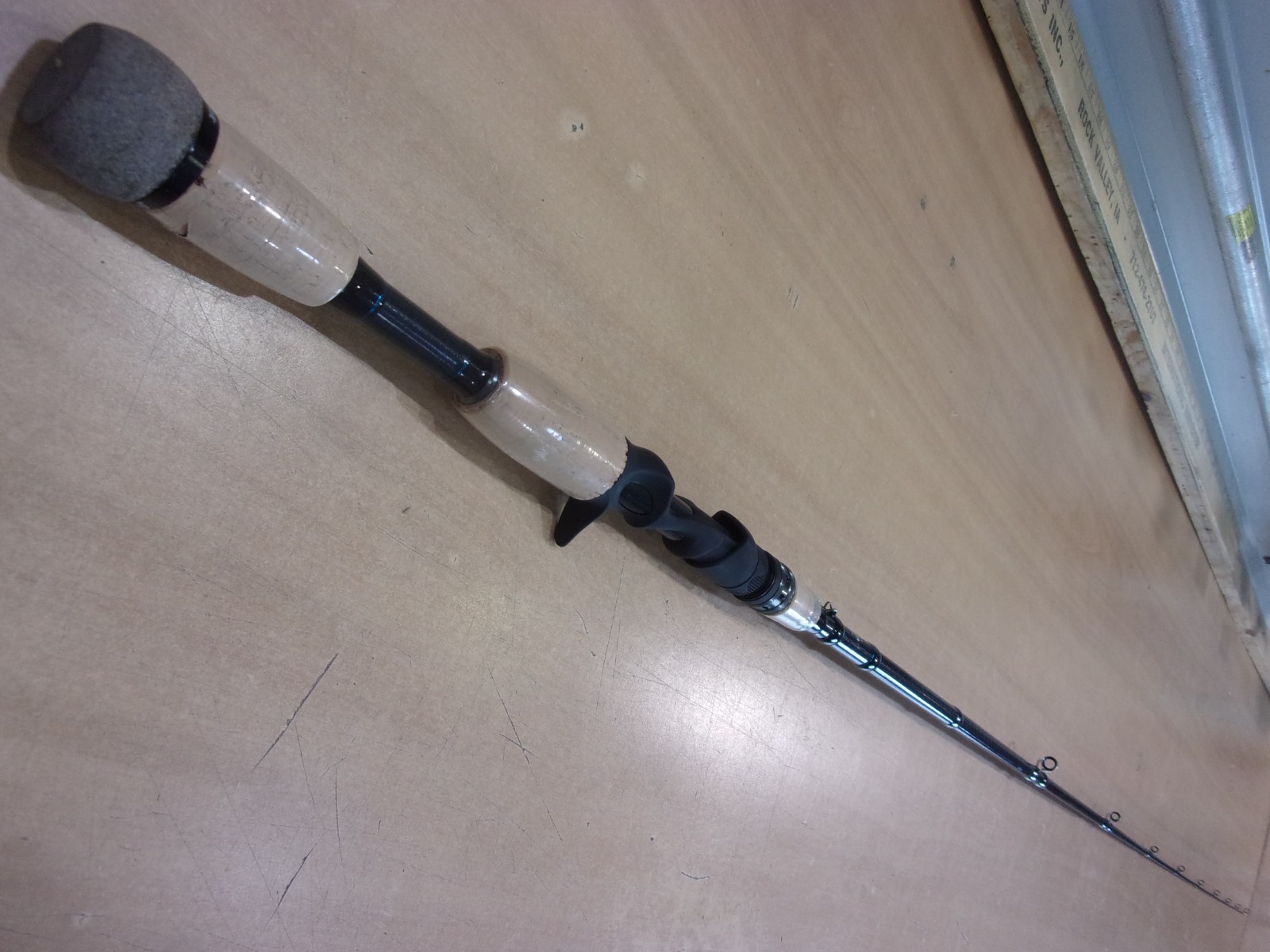FENWICK ELITE INSHORE CASTING ROD 7 foot Medium power