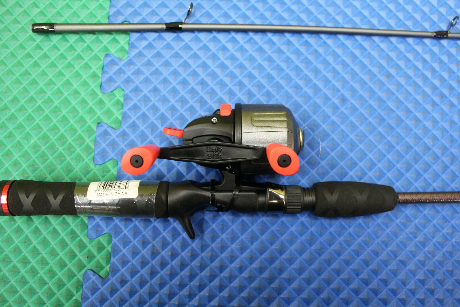 Shakespeare Ugly Stik Ugly Tuff Spincast Combo 5′ 6″M USTUFCA562M/SC6CBO 1539105