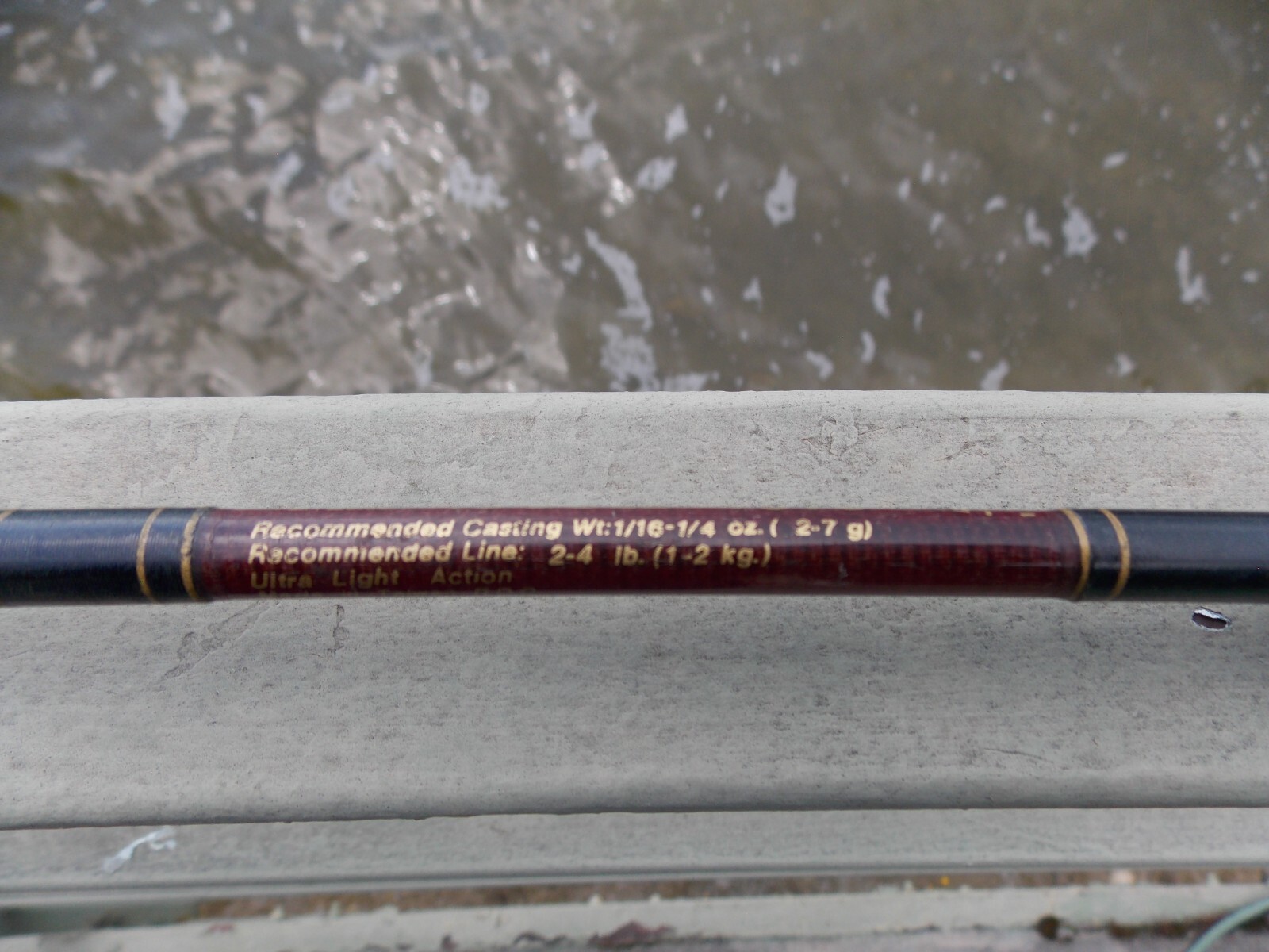 Daiwa APOLLO GOLD #1910 U.L. 5-1/2′ Graphite Spinning Rod (2Pc) 1/16-1/4oz 2/26