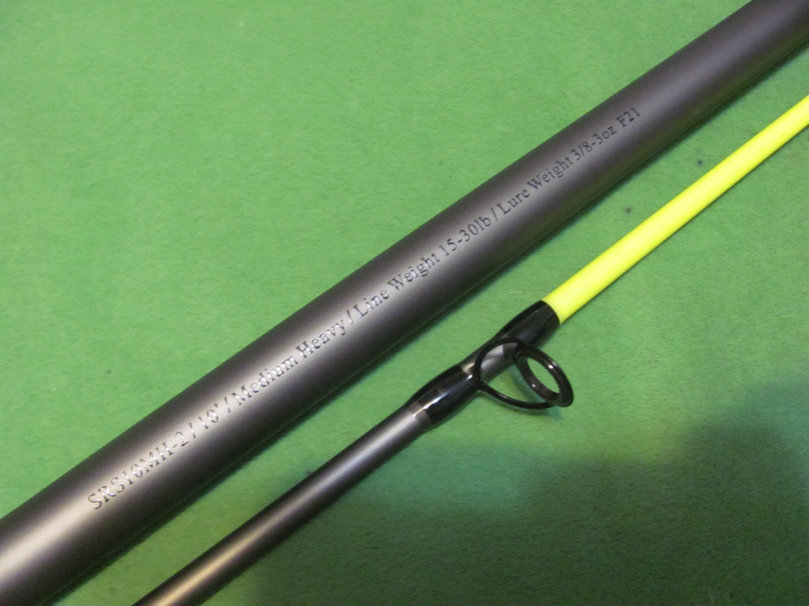 Danco Max Kat 10′ 0″ Medium Heavy Action Spinning 2-Piece Surf Rod.
