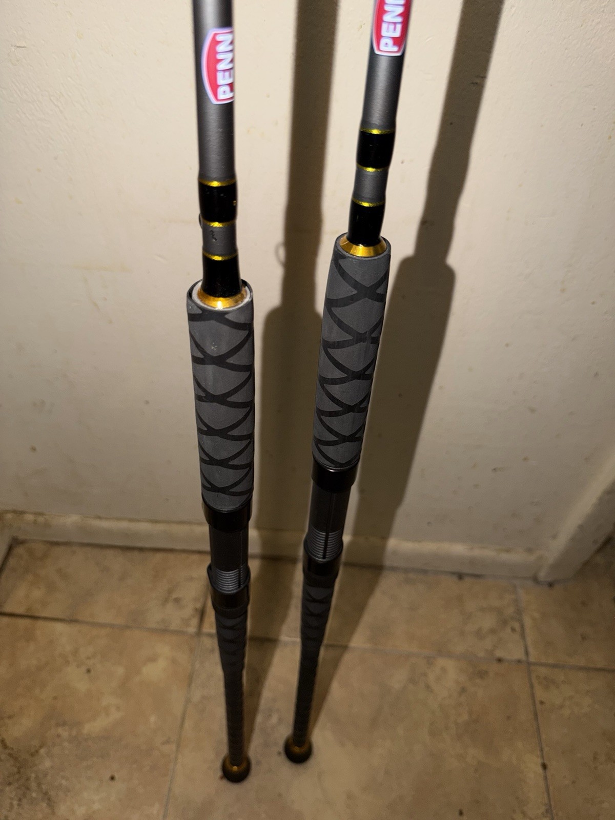 PENN BATTLE IV SPIN RODS 8′ 2 PC BTLIV1225S802MH 12-25 LB MONO 20-40 BRAID PAIR