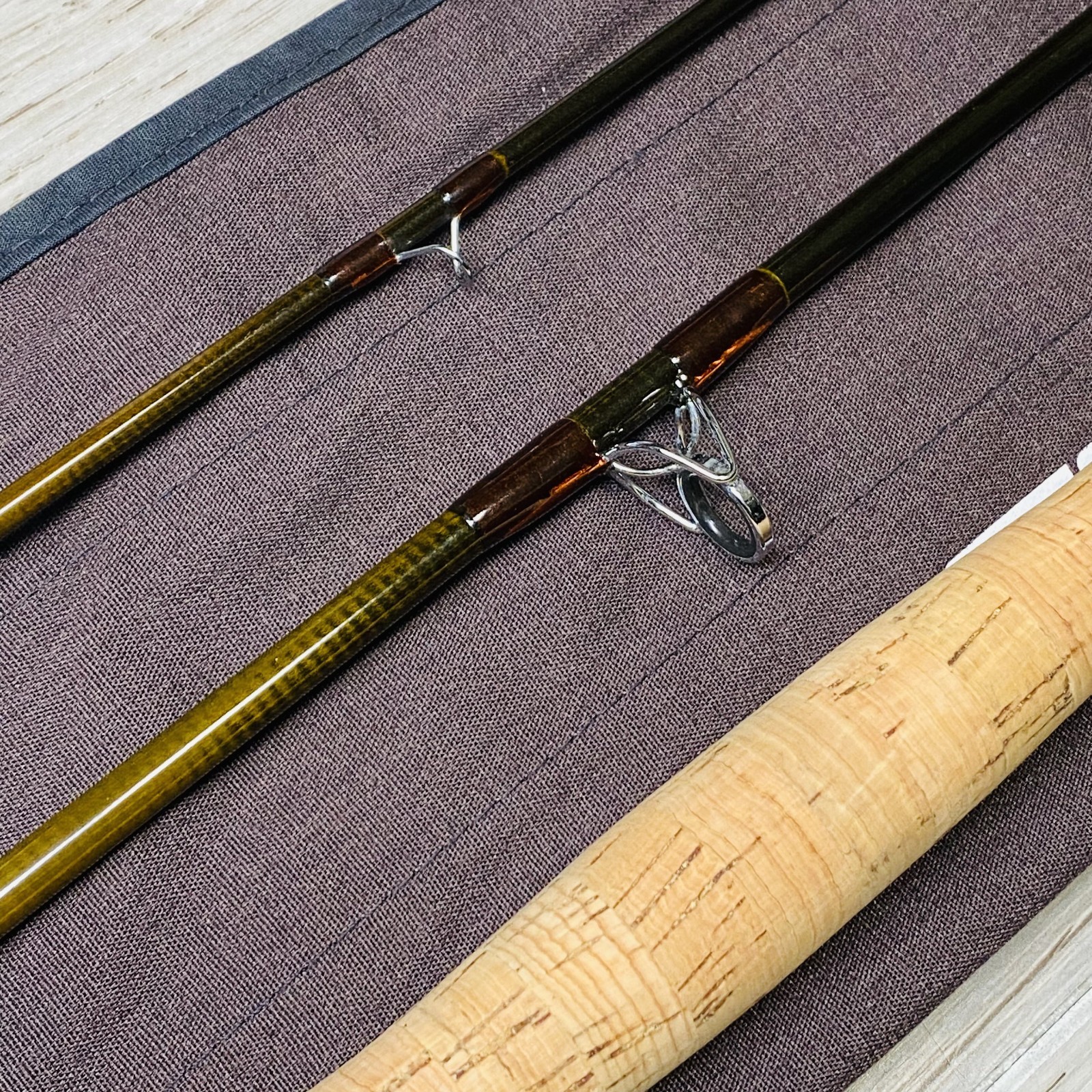 Sage Graphite III 890-3 RPLX 8wt 9’0″ Fly fishing rod w/Sock