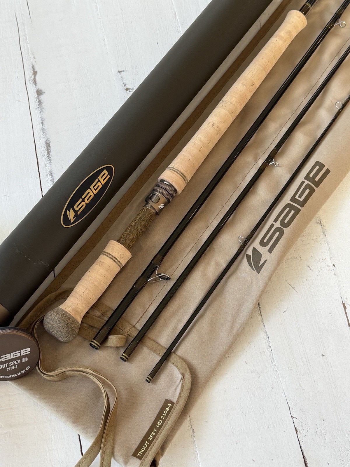 **BEAUTIFUL**~NEW~ SAGE TROUT SPEY HD 2wt 10’9”in FLY Rod!!🔥~LEGENDARY~￼￼