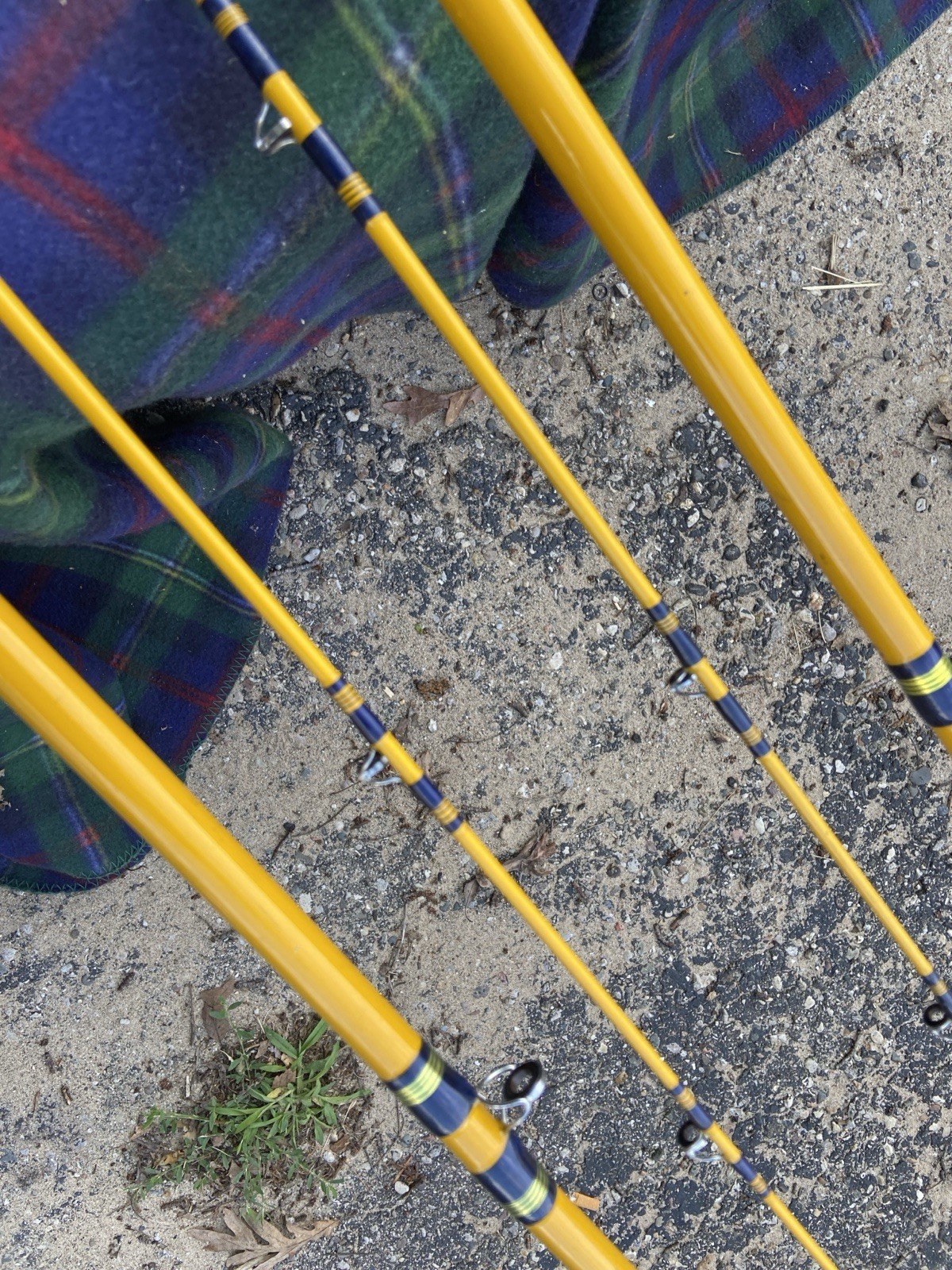 PAIR OF TRAVERSE BAY TACKLE 8’6″ TROLLING DOWNRIGGER SLAMMER RODS