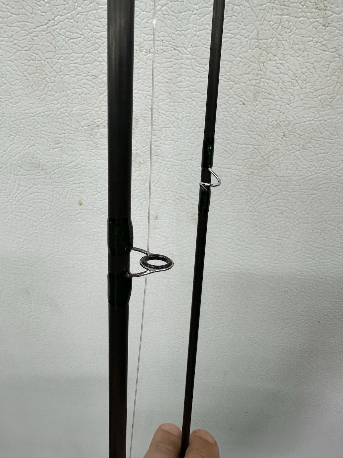 Scott V2 904 3.1 Oz 4 Line Fly Rod 2 Piece W/ Orvis Battenkill 5/6 And Case