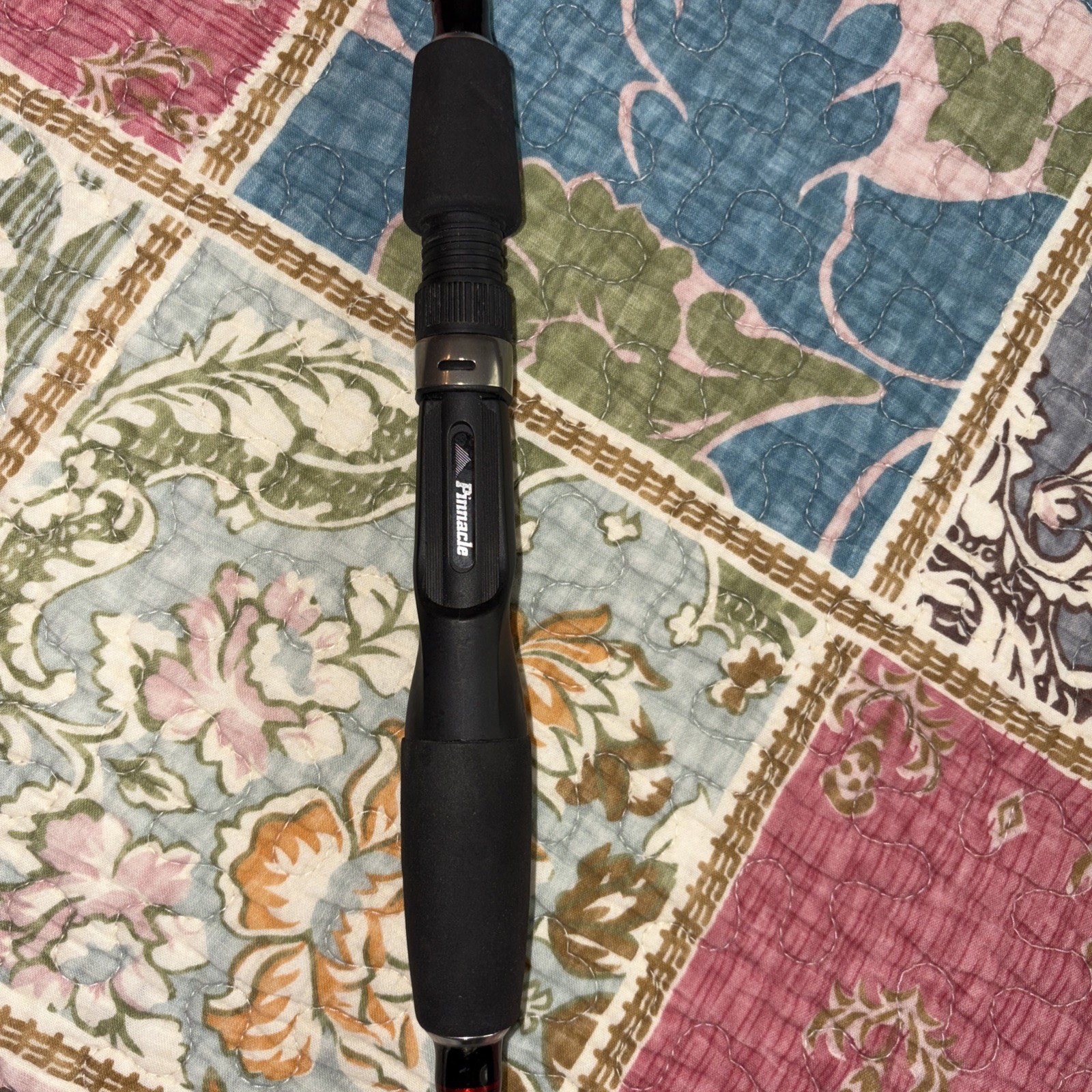 Pinnacle Bass Master IM7 HIG43 Graphite 7’1’’ Long In Excellent Condition!!