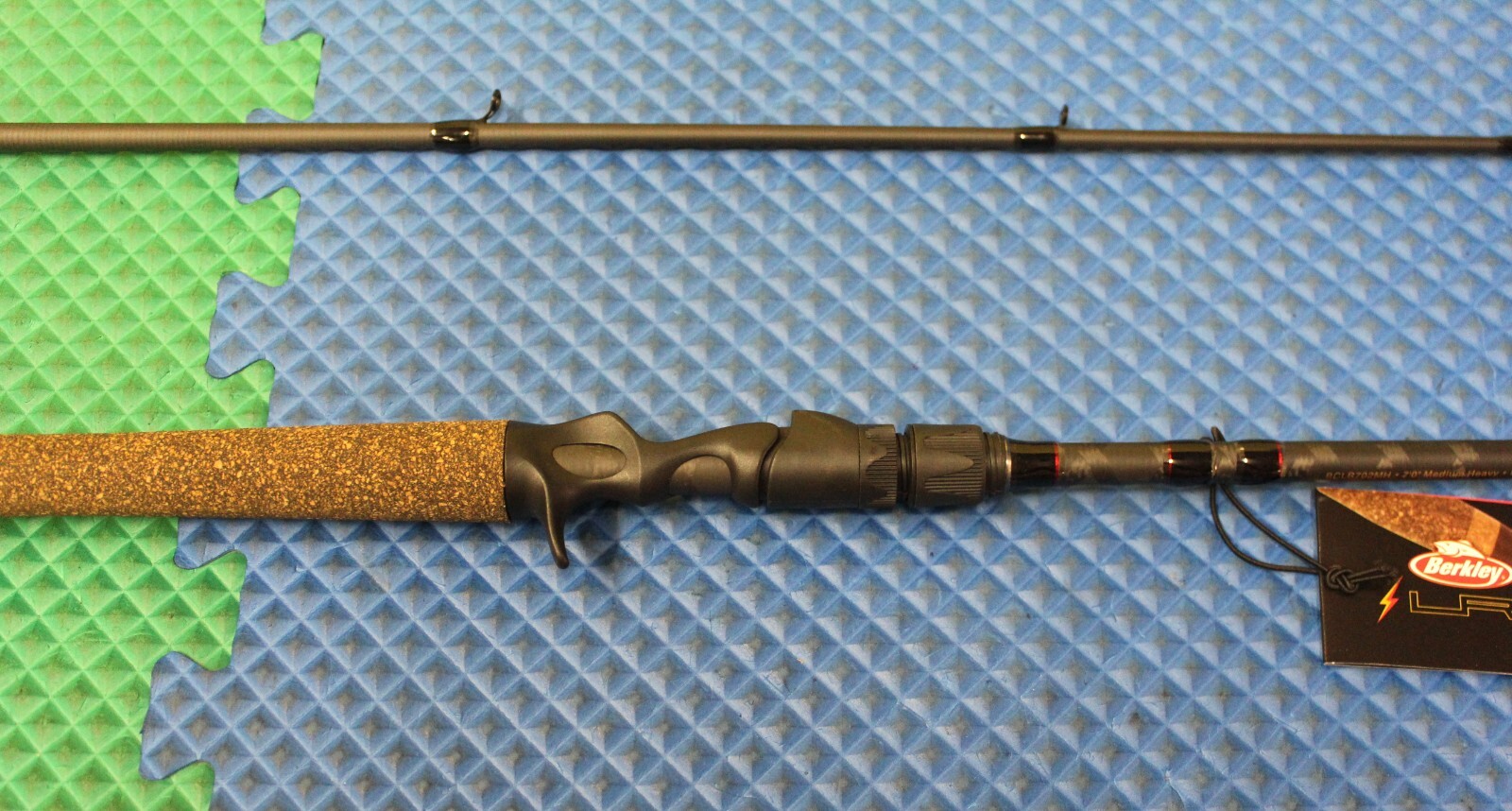 Berkley Lightning Rod Casting 7′ 0″ 2-Piece Medium Heavy BCLR702MH 1429010