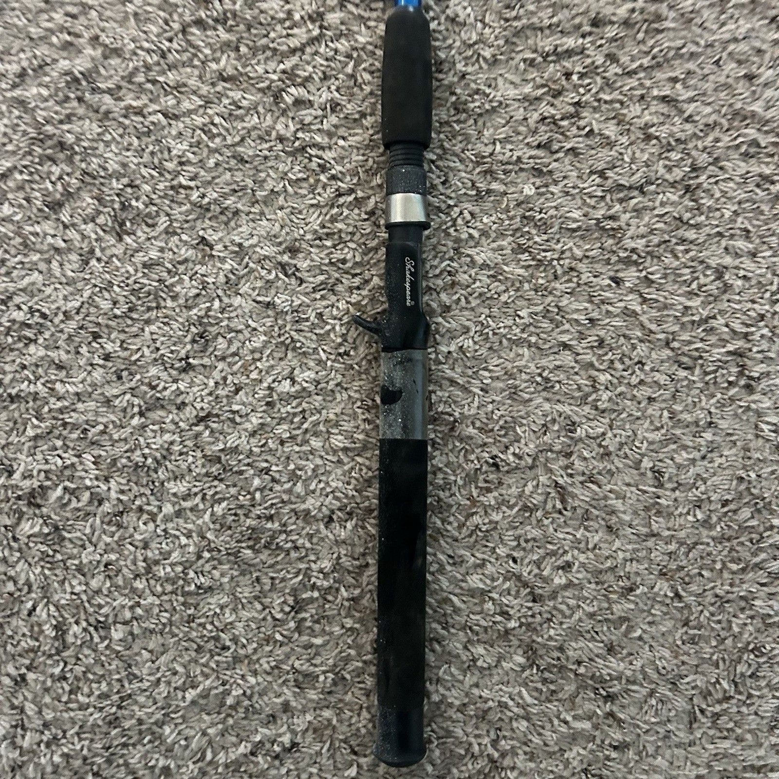 Shakespeare Tiger 6’6” Medium Heavy Spinning Rod 2pc 8-15lb Line Fishing pole