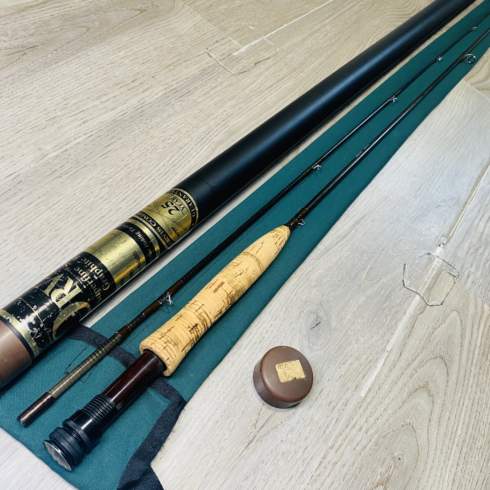 Orvis Superfine Seven Eleven 7’11” 4wt Fly rod w/Tube Socks