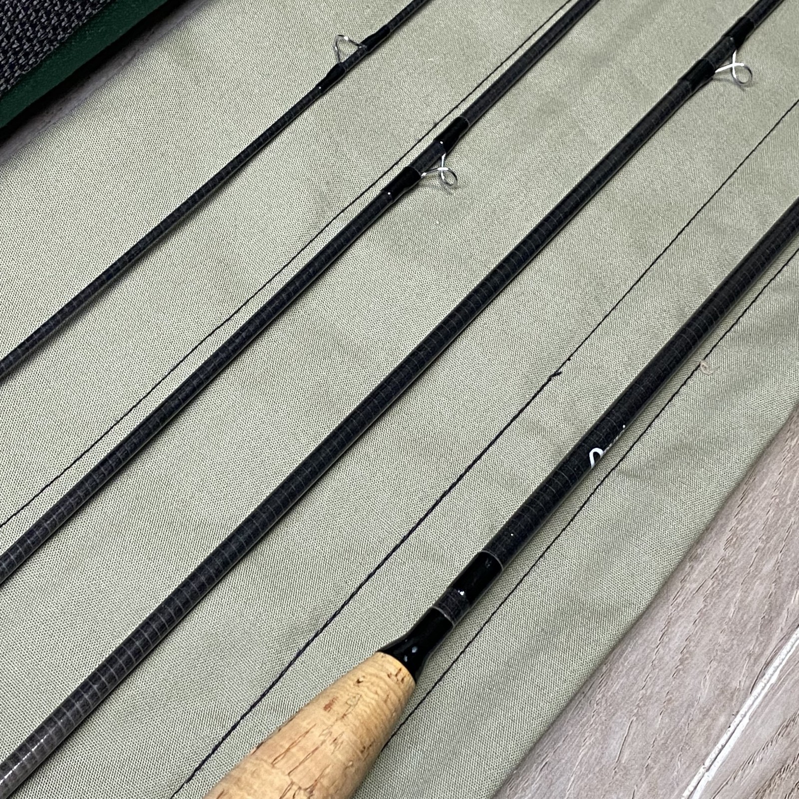ORVIS Graphite TRANSTREAM 8’0” 3wt Fly rod w/Tube Case Sock