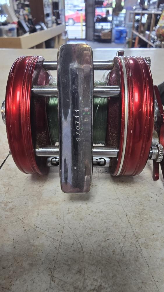 ABU GARCIA AMBASSADEUR 5000 (APX028197)
