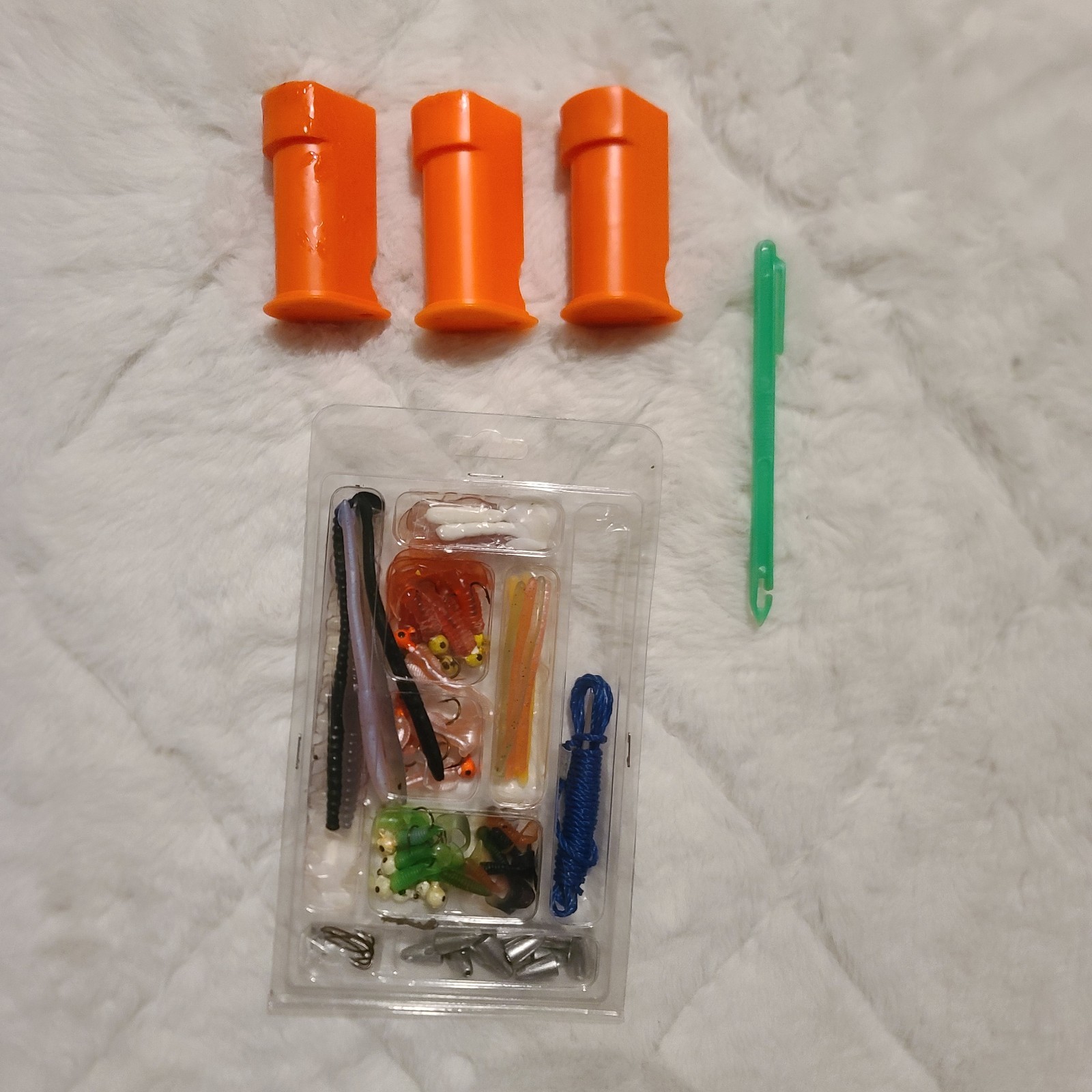 Chuck Woolery Lure Launcher Fishing Pole w/ Bobbers & Tackle Kit Spring Loaded