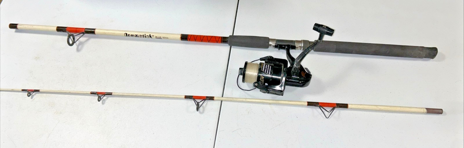 Vintage Drumstick Plus 9209 Eagle Heavy duty Fishing Rod & Eagle Claw 4280 Reel